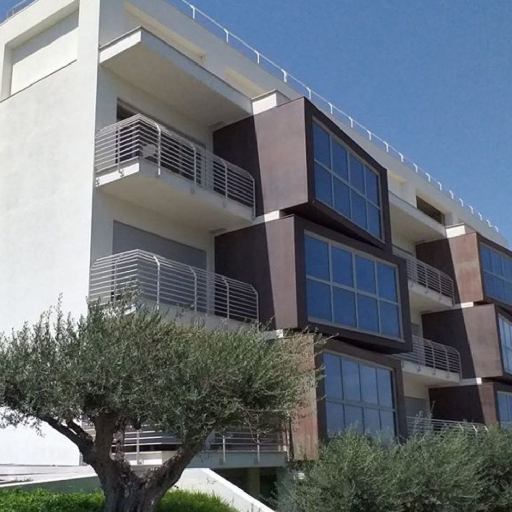 slide_3_residence